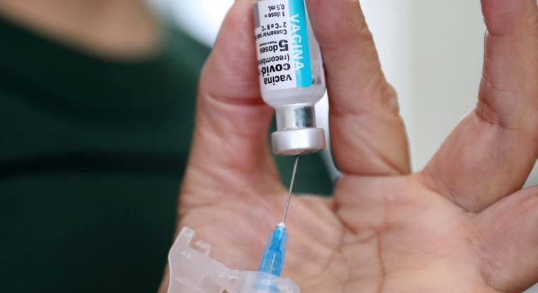 Posto móvel de vacinação contra gripe e Covid começa a circular hoje em BH