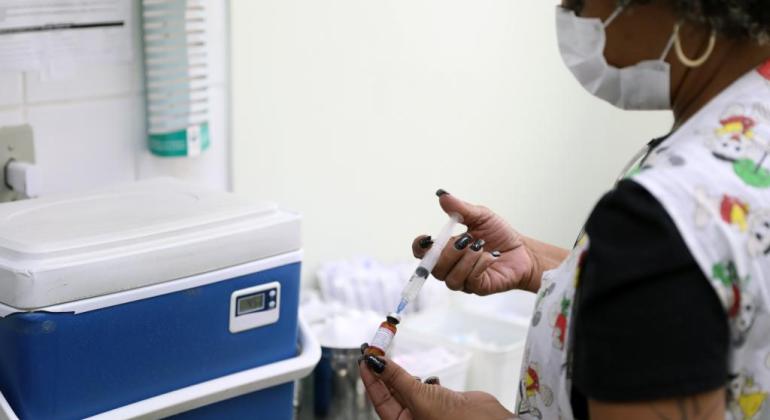 Tríplice viral será ofertada em cinco centros de saúde por regional de BH a partir de segunda (03)