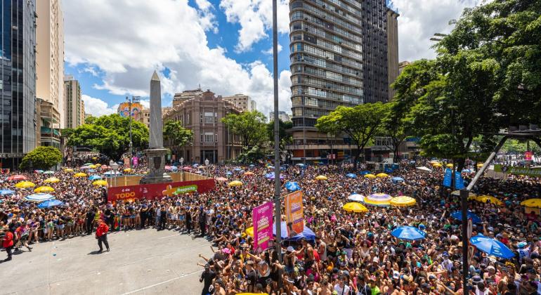 Carnaval em BH: programação terá Michel Teló, Clayton e Romário e É O Tchan