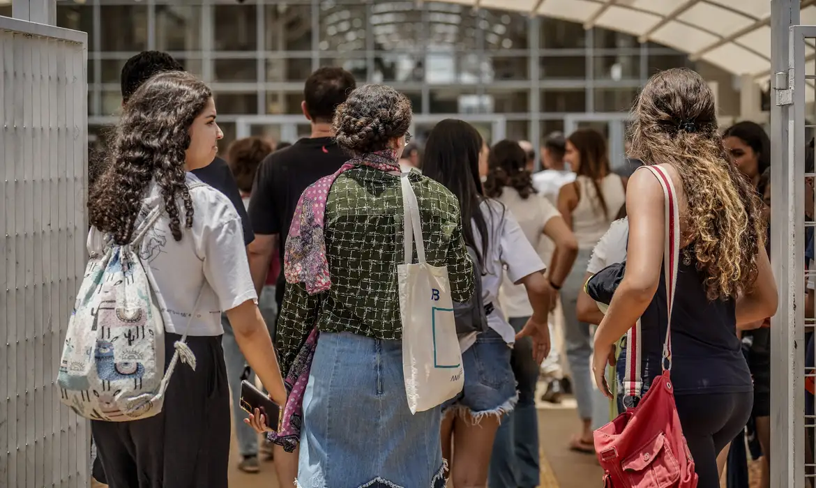 Inscrições para o Enem 2024 terminam nesta sexta-feira (7)