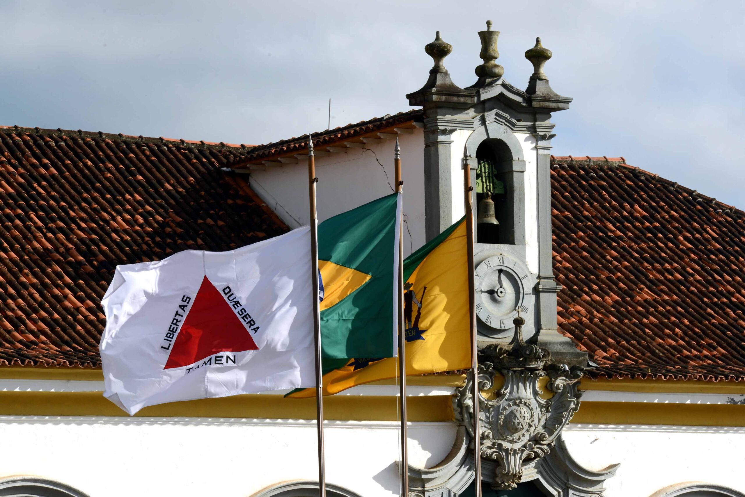 Romeu Zema preside cerimônia do Dia de Minas nesta terça-feira (16) em Mariana