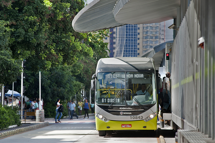 Lei torna preferenciais todos os assentos do transporte público de BH