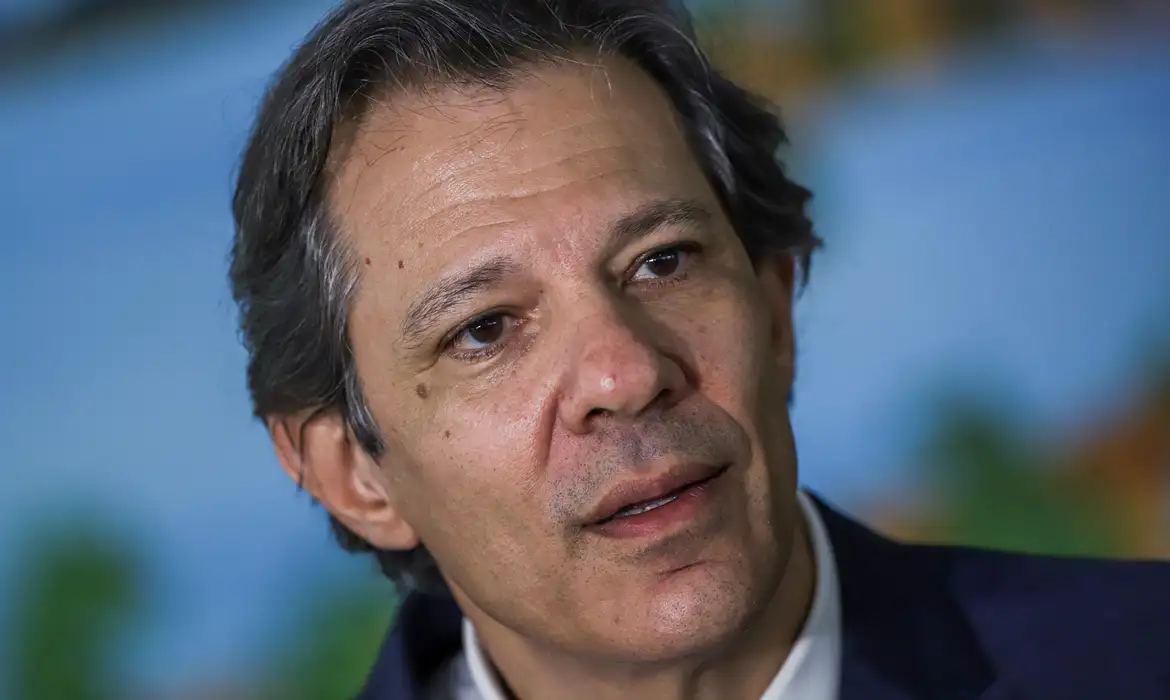 Esforço do segundo semestre permitirá cumprir meta fiscal, diz Haddad