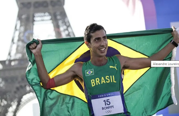 Caio Bonfim fatura prata inédita para o Brasil na marcha atlética