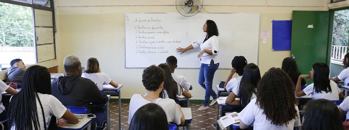 Governo de Minas abre Cadastro Escolar 2025 para a rede estadual