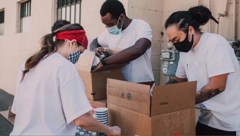 Servas arrecada brinquedos, roupas e alimentos para campanha de Natal