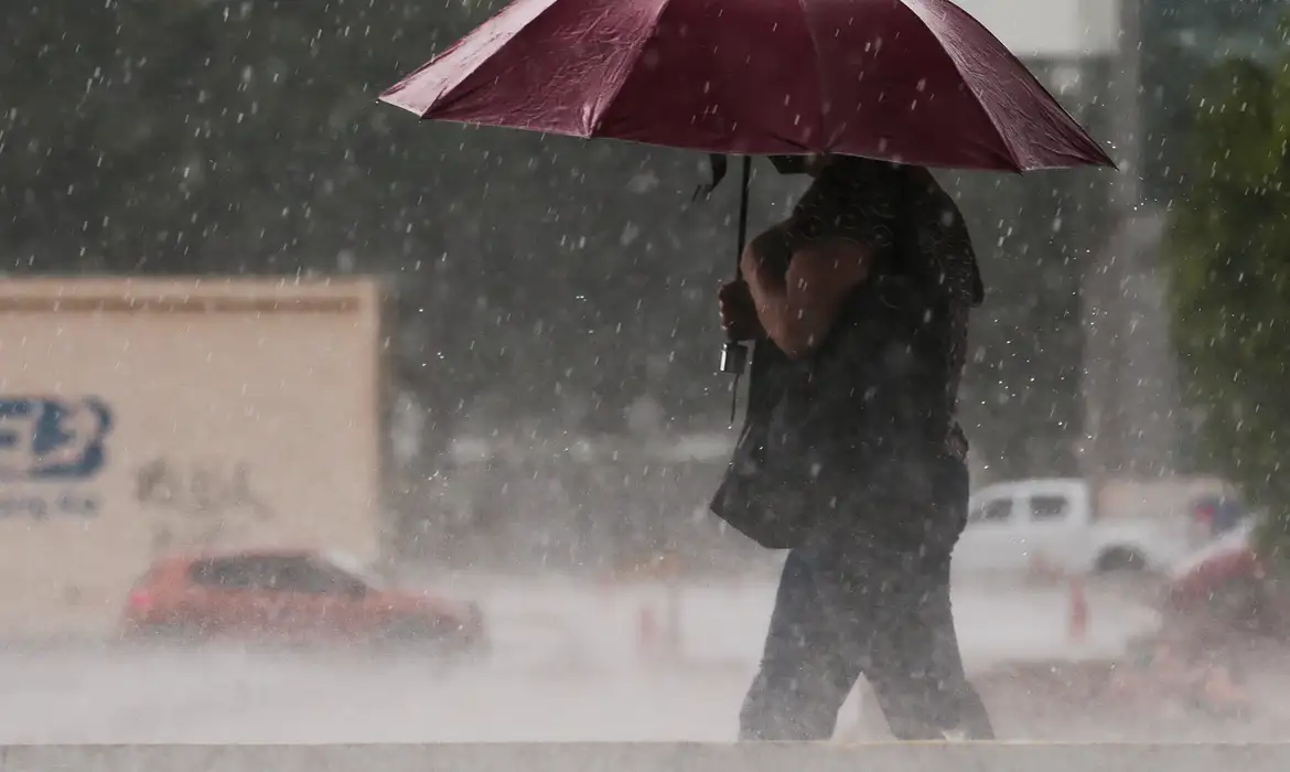 BH pode ter chuva forte de até 60 mm nesta quinta-feira (21), alerta Defesa Civil