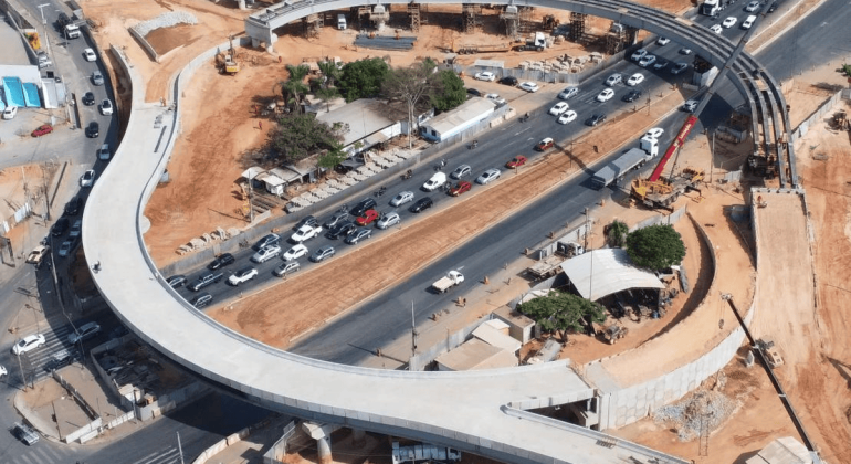 Trânsito em alça de viaduto na Waldomiro Lobo é liberado hoje pela PBH