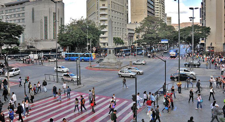 Saiba o que abre e fecha em BH no Ano Novo