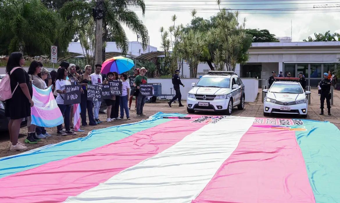 Rede Trans Brasil denuncia falta de dados sobre população transgênero