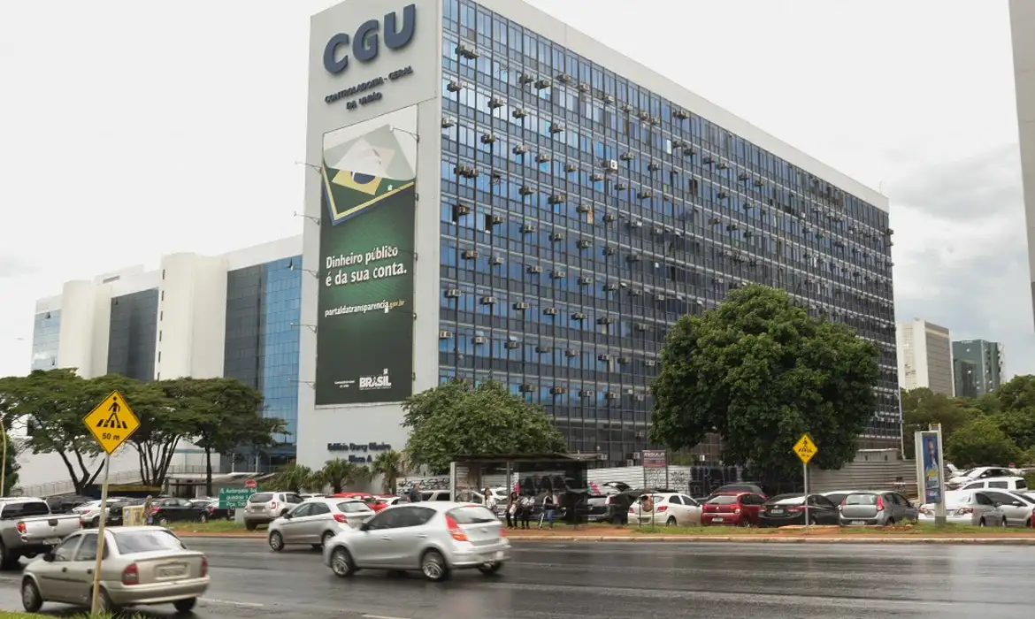 CGU aponta “indústria de descontos indevidos” em benefícios do INSS