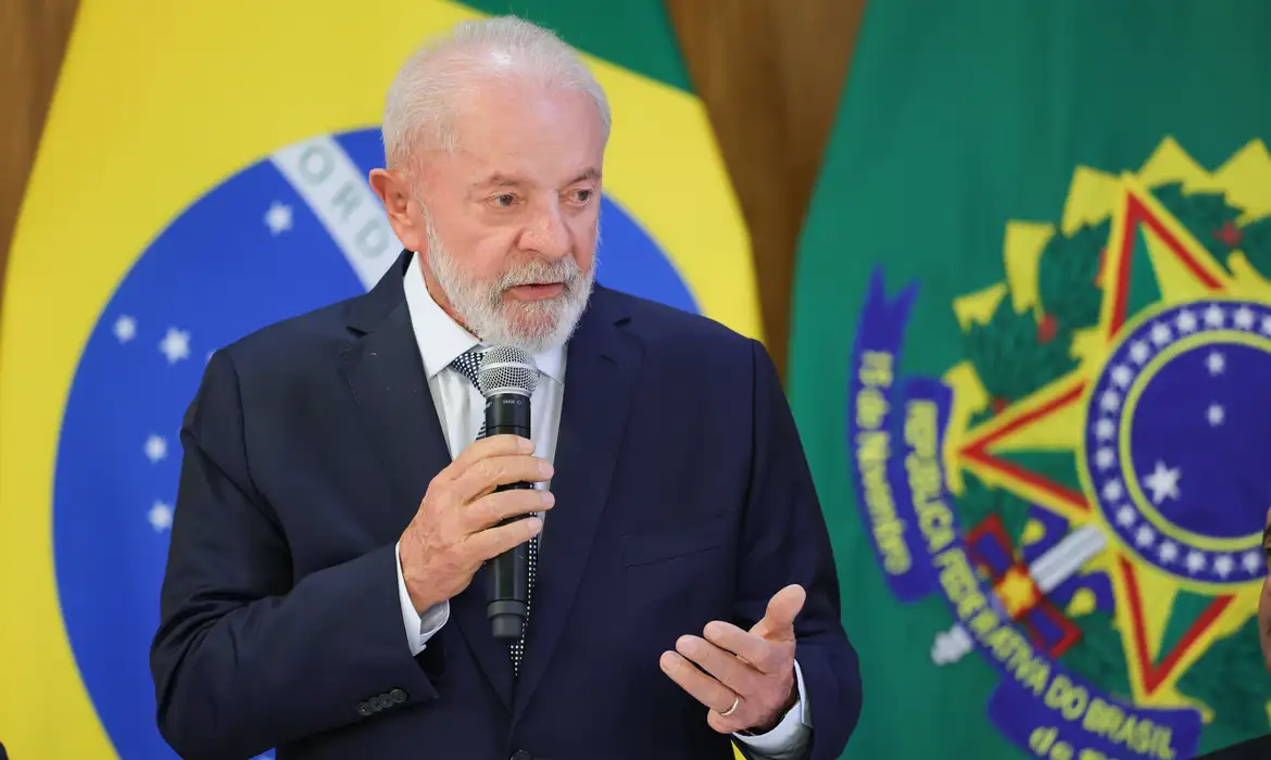 Lula sinaliza nomeação de Pedro Lucas para as Comunicações