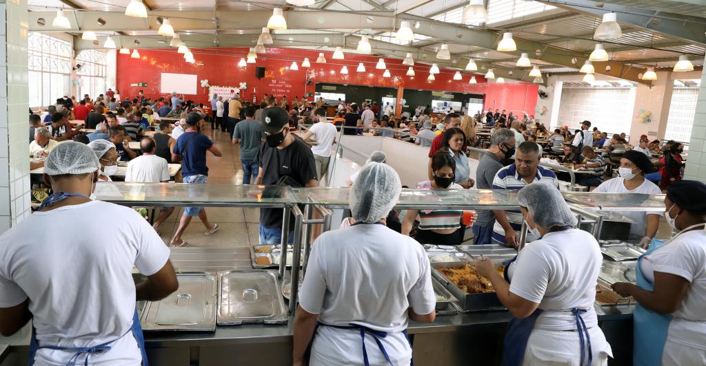 Restaurante Popular do Barreiro completa 15 anos nesta quinta-feira (15), com programação especial