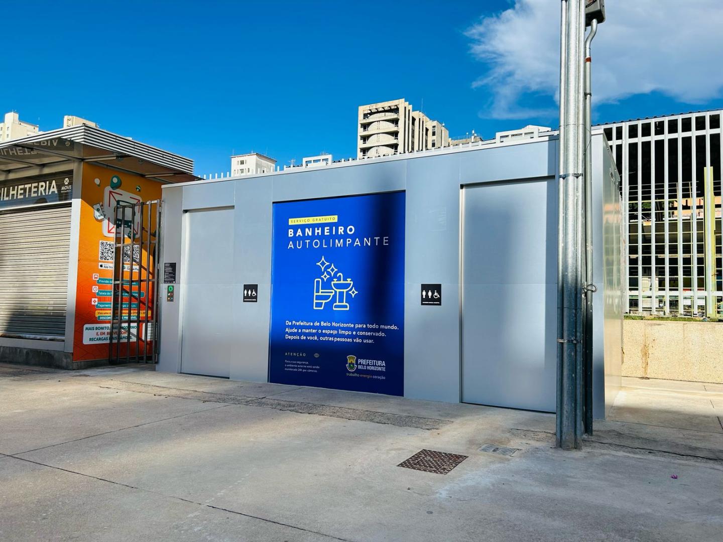BH inaugura terceiro banheiro autolimpante