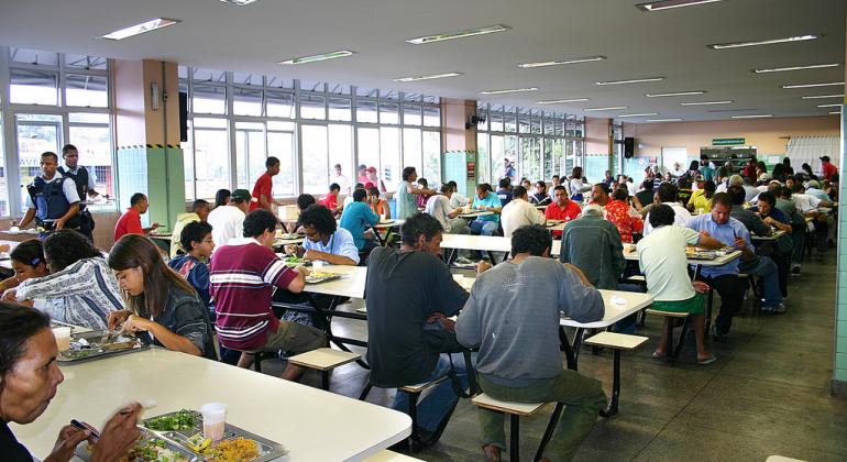 Restaurante Popular de Venda Nova comemora 17 anos com cardápio especial
