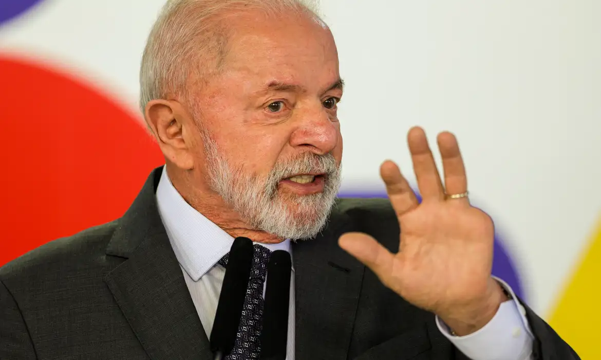 Lula anuncia hoje R$ 30 bilhões para empresas afetadas por tarifaço 