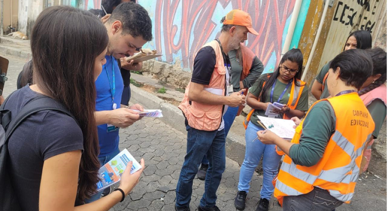 PBH realiza mutirão de limpeza no entorno do Córrego Acaba Mundo nesta segunda (13)