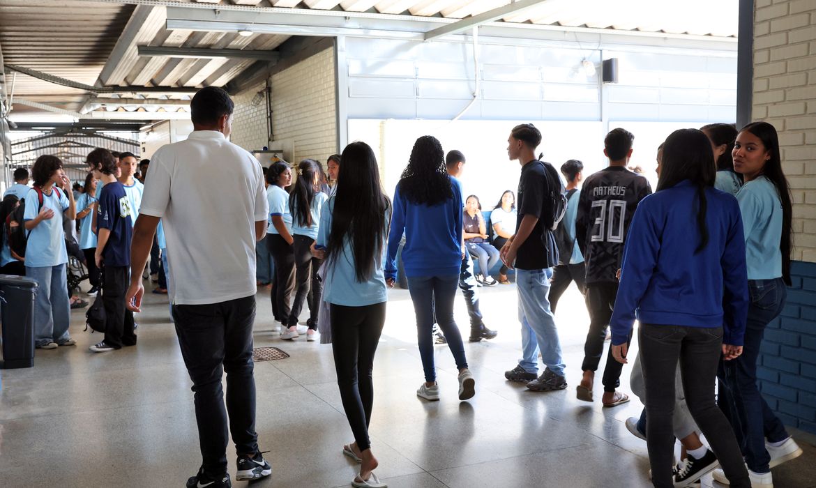 Pé-de-Meia: pagamento da 9ª parcela começa nesta segunda