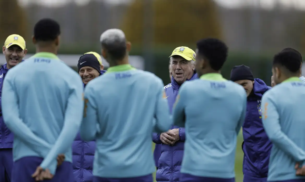 Ancelotti começa a esboçar equipe para amistoso contra o Senegal