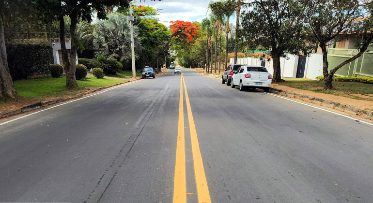 PBH anuncia conclusão das obras de pavimentação na Avenida Novara, na Pampulha