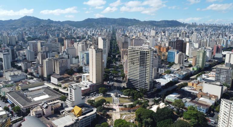 Proclamação da República: saiba o que abre e fecha em BH neste sábado (15)