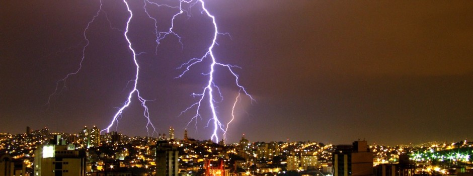 Cemig reforça medidas para evitar acidentes com a rede elétrica no período chuvoso