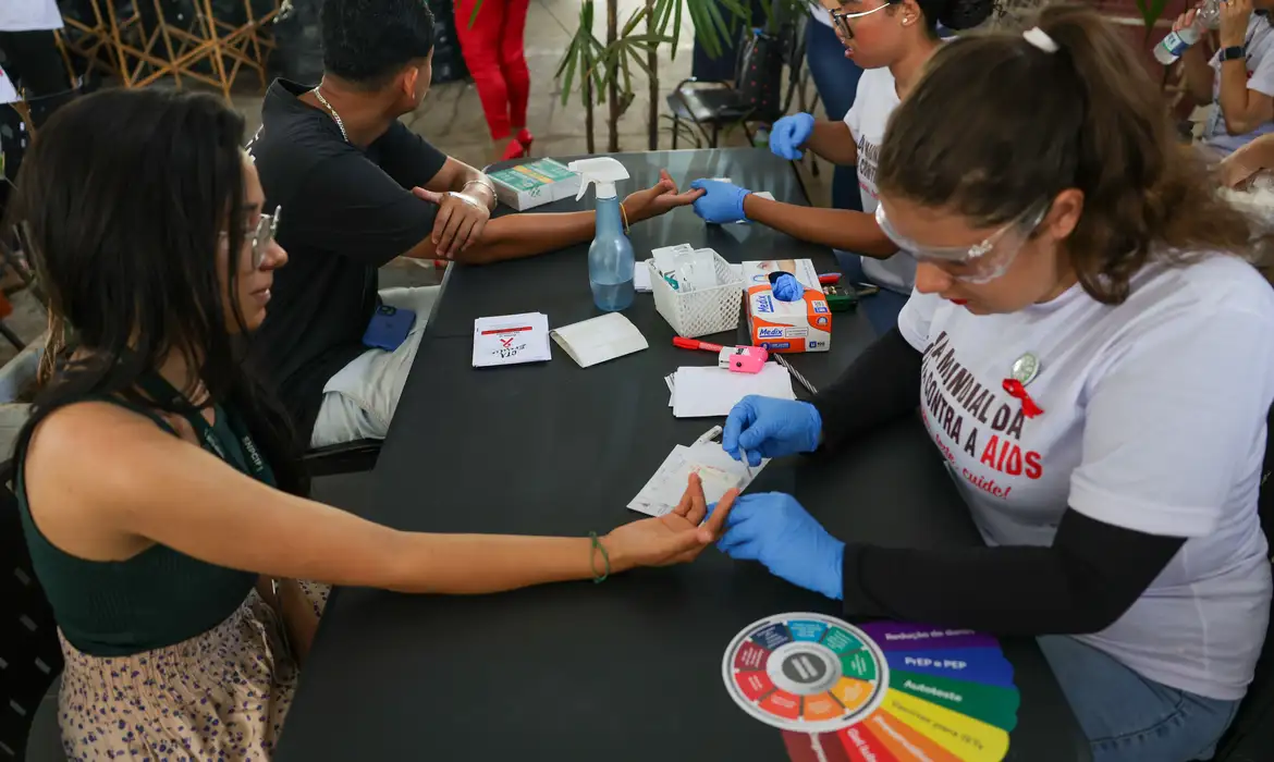 Brasil celebra avanços neste Dia Mundial de Luta contra o HIV