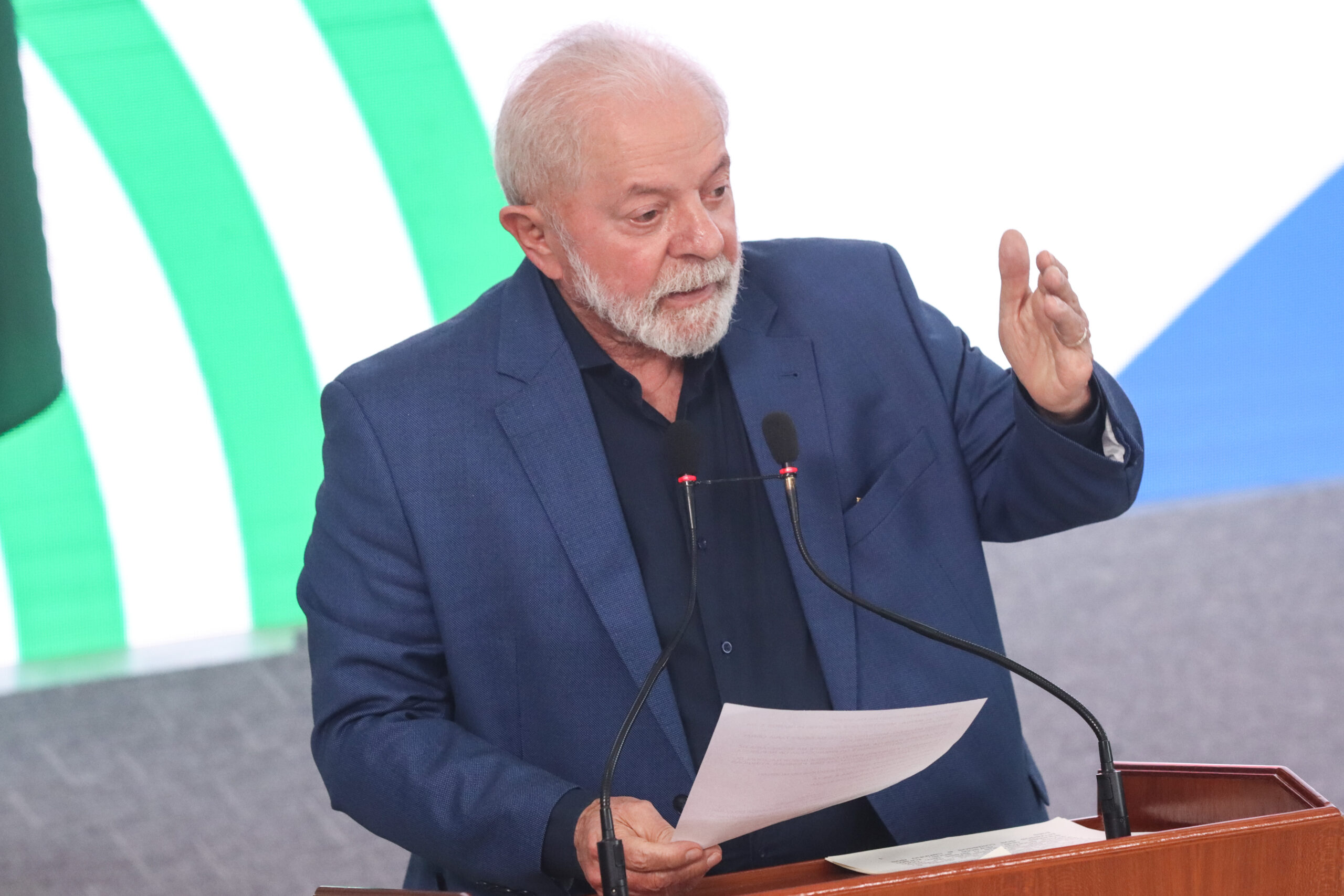 Lula sanciona Orçamento de 2026 e veta R$ 400 milhões em emendas