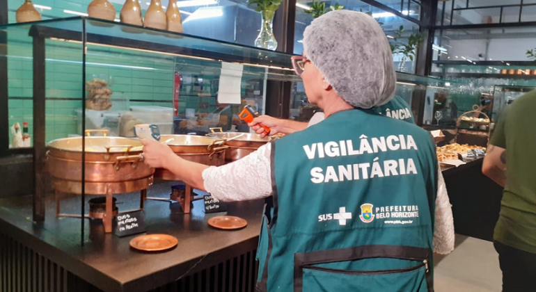 Carnaval 2026: Vigilância Sanitária fiscaliza estabelecimentos de BH nesta quinta-feira (22)