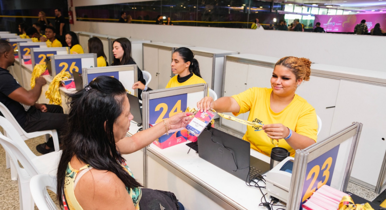 Retirada das credenciais pelos ambulantes termina neste sábado (31) em BH
