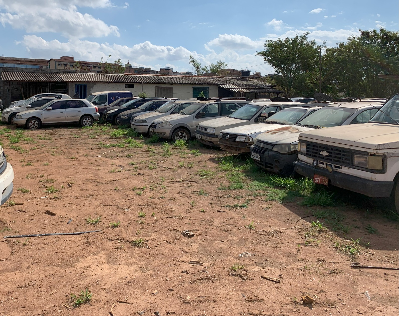 Governo de Minas realiza leilão digital de veículos nesta quinta (12) e sexta (13)