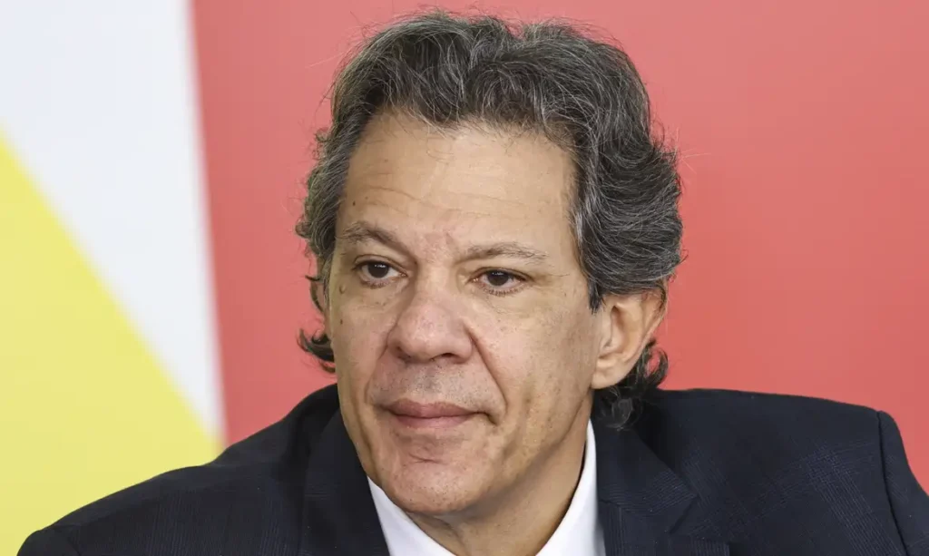 Haddad fará proposta aos estados para conter preços dos combustíveis