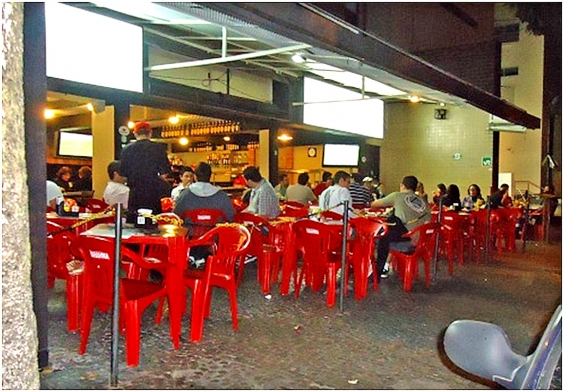 Lei do silêncio: bares na Av. Guarapari, em BH, passam a funcionar com novo limite de horário