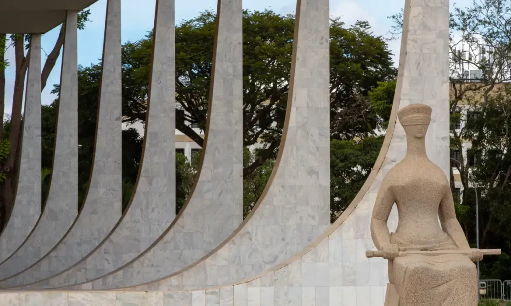 STF suspende julgamento de recurso para garantir revisão da vida toda
