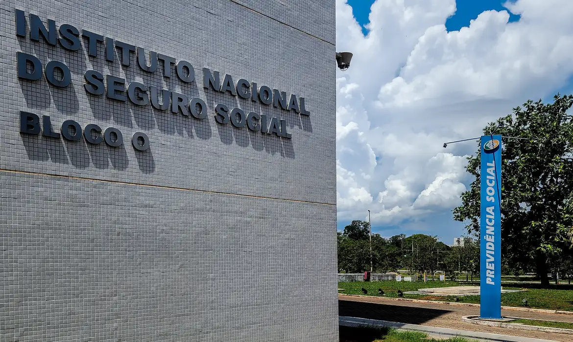 Conselho da Justiça Federal libera R$ 2 bilhões em pagamentos do INSS