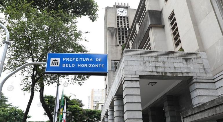 Greve na educação: PBH atende parte das reivindicações e nova assembleia acontece nesta quinta-feira (14)