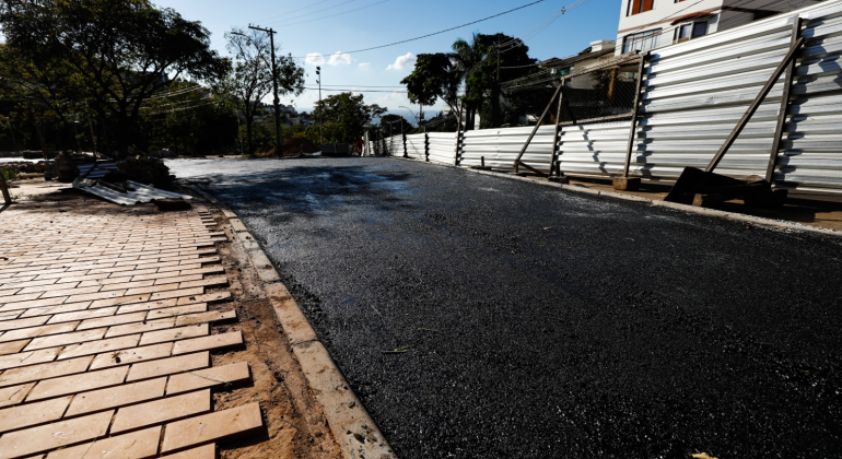 Obras na Praça do Papa, em BH, entram em nova fase