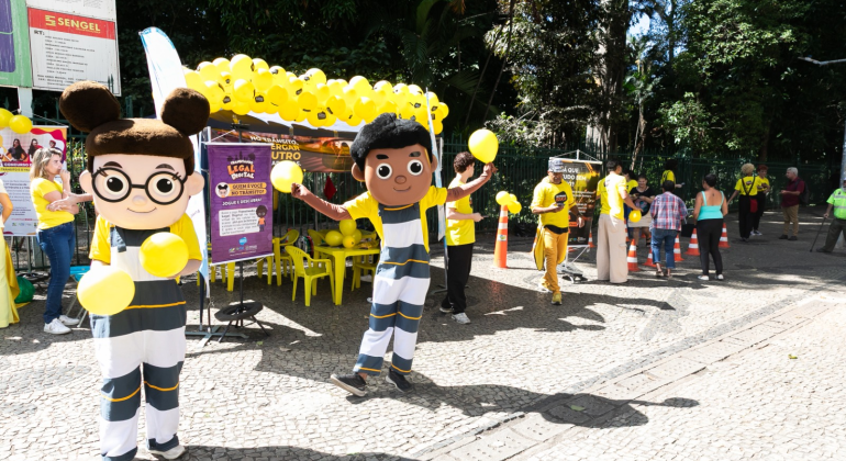 Campanha Maio Amarelo conscientiza pedestres e motociclistas, nesta terça-feira (19)