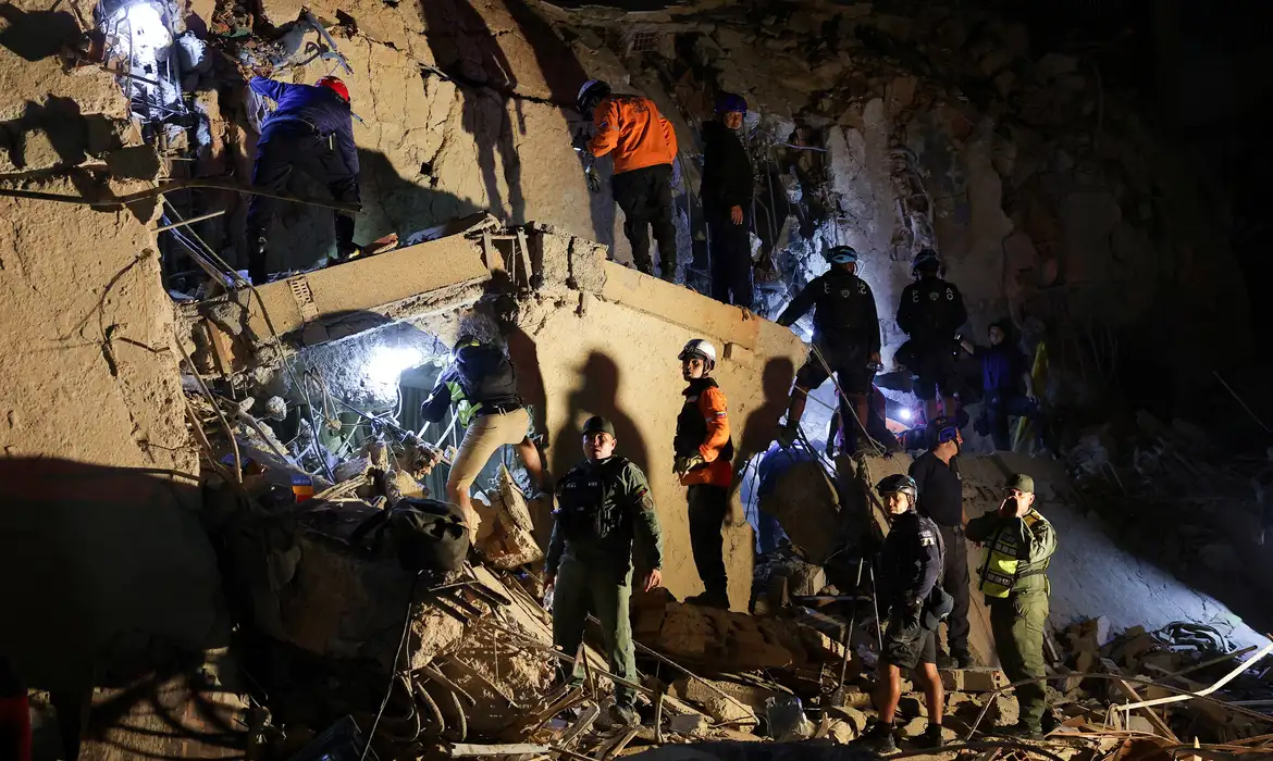 Líderes de todo o mundo se solidarizam com Venezuela após terremoto