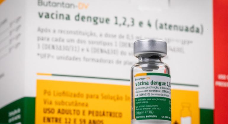 Após orientação do Ministério da Saúde, PBH suspende aplicação de vacina do Butantan contra dengue