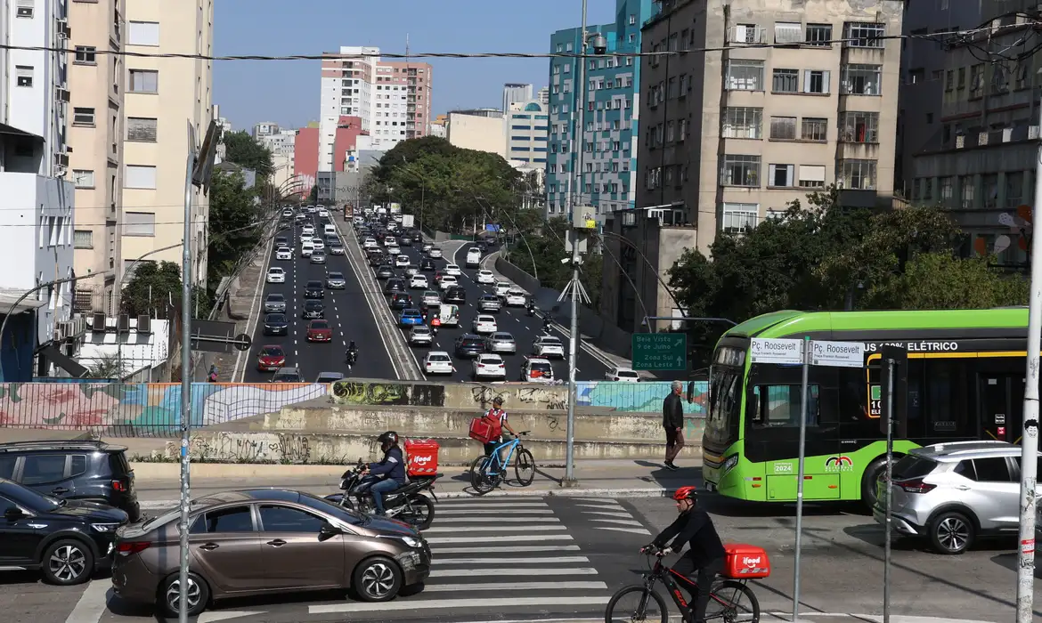 Programa Move Brasil facilita financiamento de veículos para motofretistas e entregadores