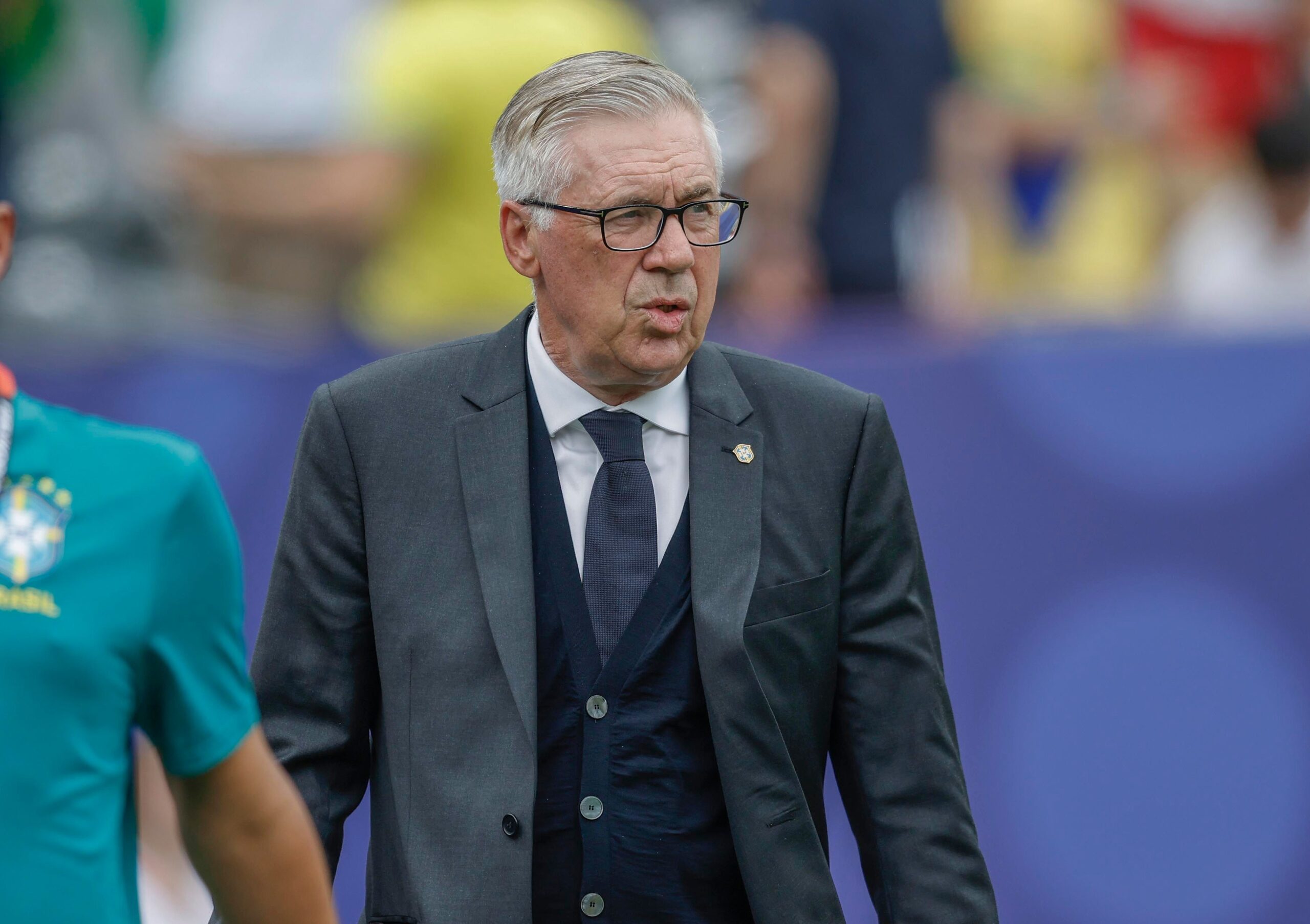 Ancelotti lamenta eliminação e já projeta novo ciclo: “Não é o fim”
