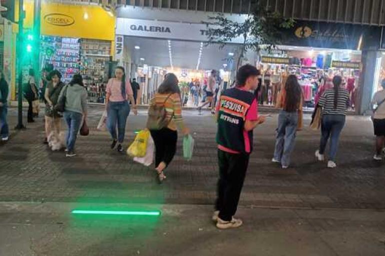 PBH retoma testes com barras de LED para pedestres em semáforo da região central