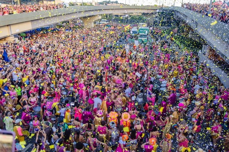 Carnaval 2027: PBH divulga edital de auxílio financeiro para blocos de rua