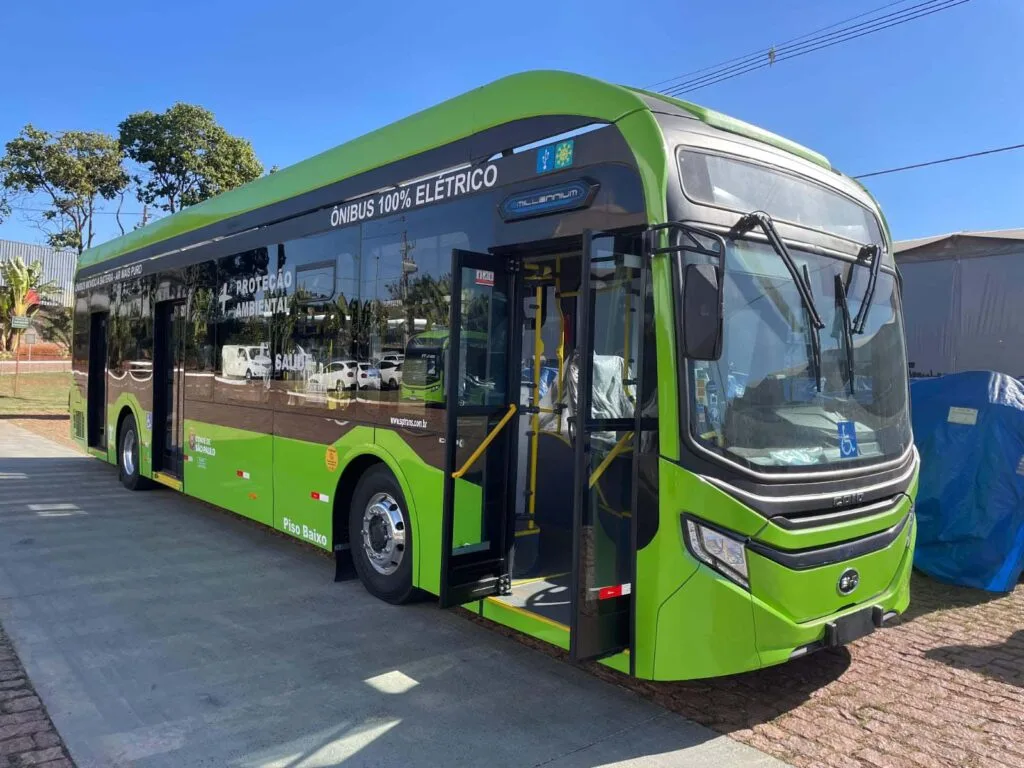 PBH assina contrato de R$ 307 milhões para a compra de ônibus elétricos