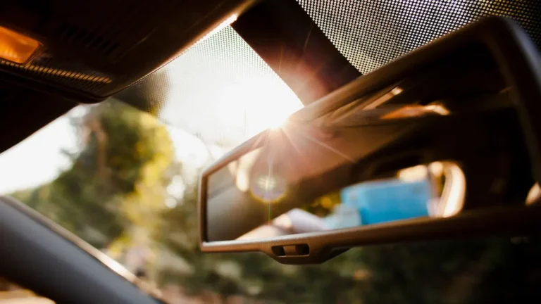 Calor extremo castiga não só o motorista como também os componentes do automóvel