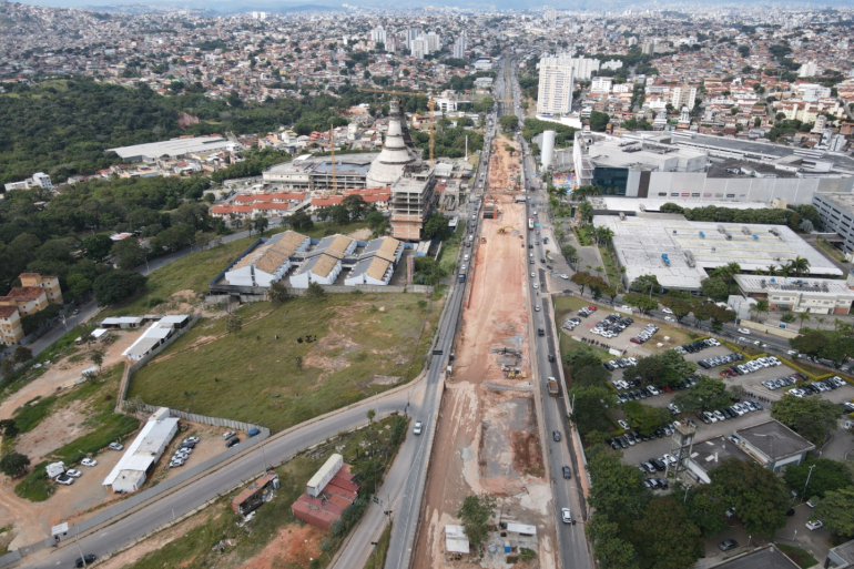 Av. Cristiano Machado terá novas interdições a partir de hoje para obras da Gasmig