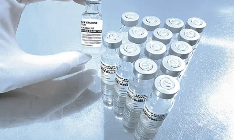 Anvisa autoriza Fiocruz a iniciar testes da 1ª vacina RNAm contra a covid-19 
